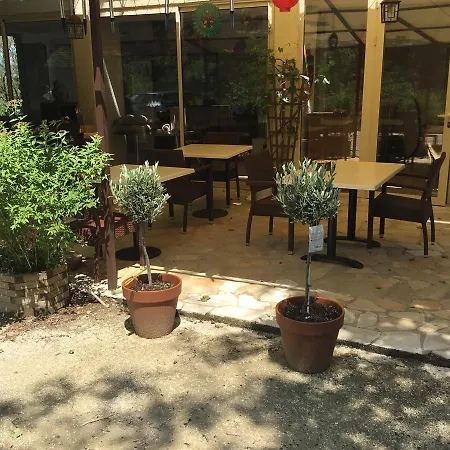Πανσιόν Les Palettes 3*